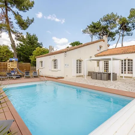 Avec Piscine Chaufee Et Villa Bretignolles-sur-Mer