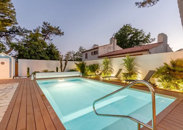 Villa Avec Piscine Chaufee Et *