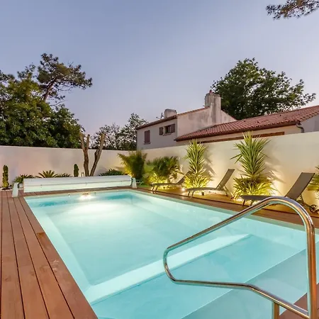 빌라 Avec Piscine Chaufee Et *