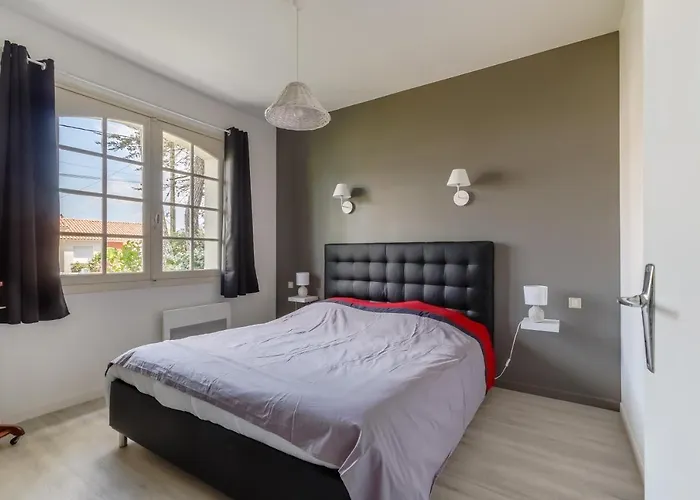 Villa Avec Piscine Chaufee Et *